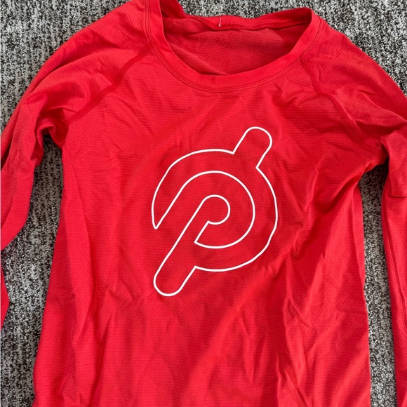 Red Lululemon x peloton run swiftly long Sleeve Shirt - Picture 2 of 5